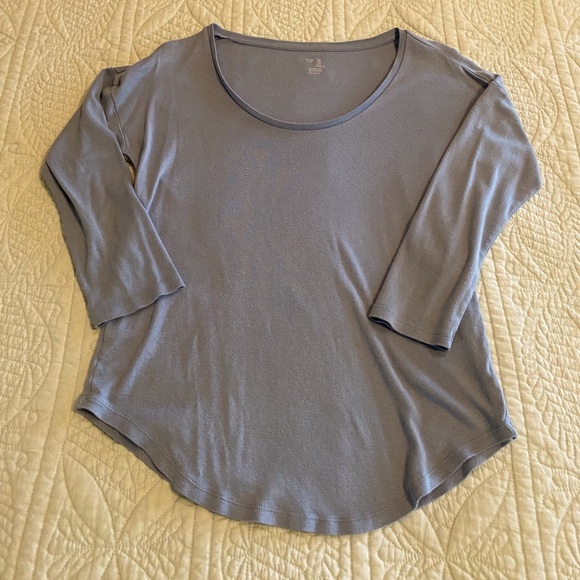 Set of 2 super comfy Gap tops - Picture 1 of 8